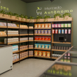 Expositor para mercado autônomo com área para compra por impulso